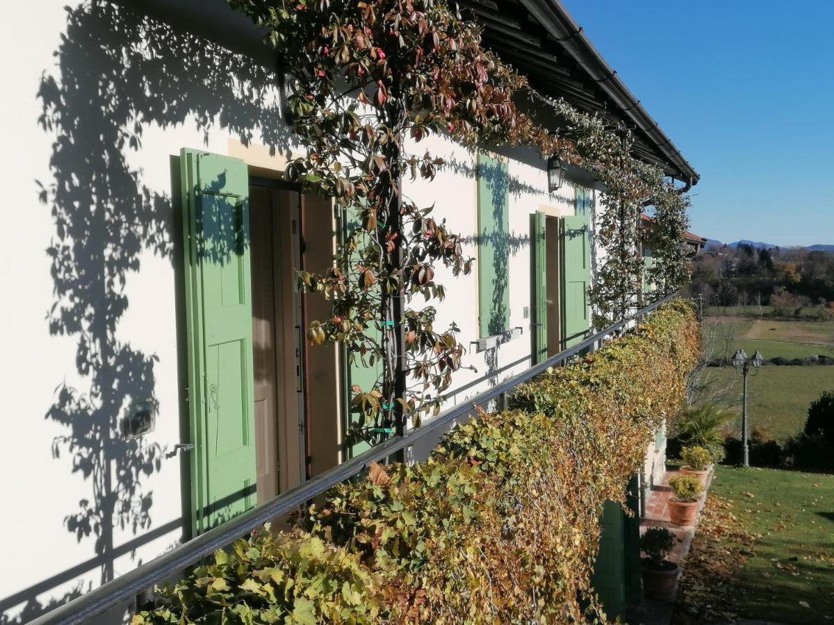 Casale Raffaello B&B Como Albese Con Cassano Exterior foto